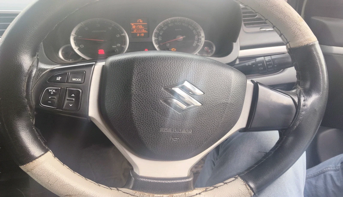 2014 Maruti Swift ZDI, Diesel, Manual, 1,21,113 km, interior