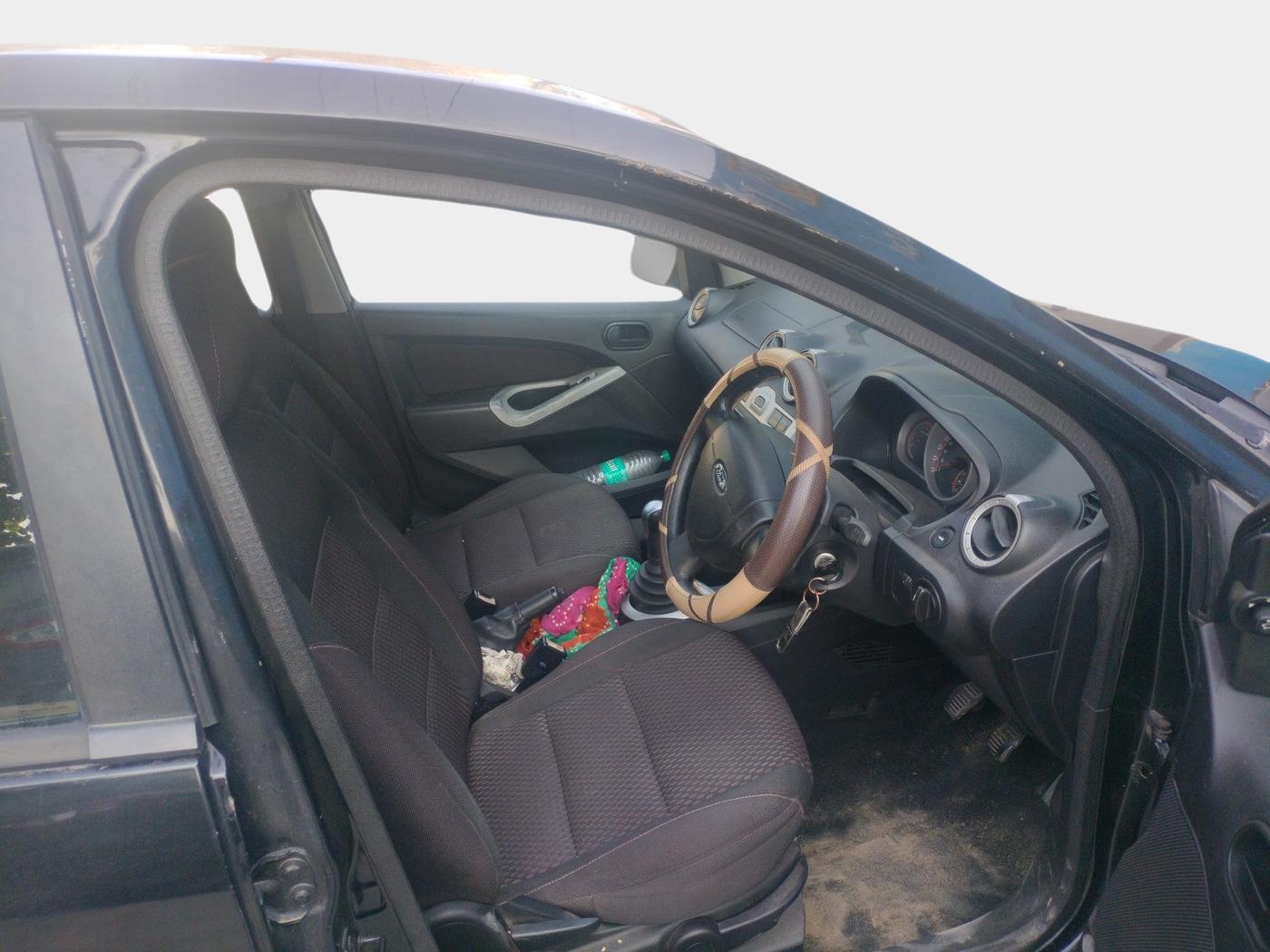 2010 Ford Figo TITANIUM 1.2 PETROL, Petrol, Manual, 97,228 km, interior