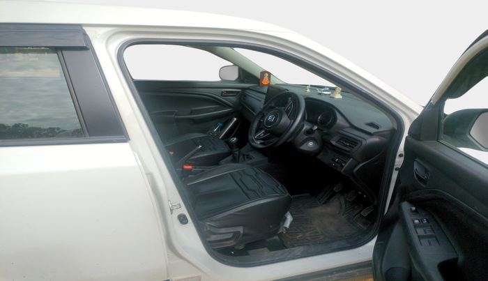 2023 Maruti BREZZA LXI, Petrol, Manual, 37,551 km, interior