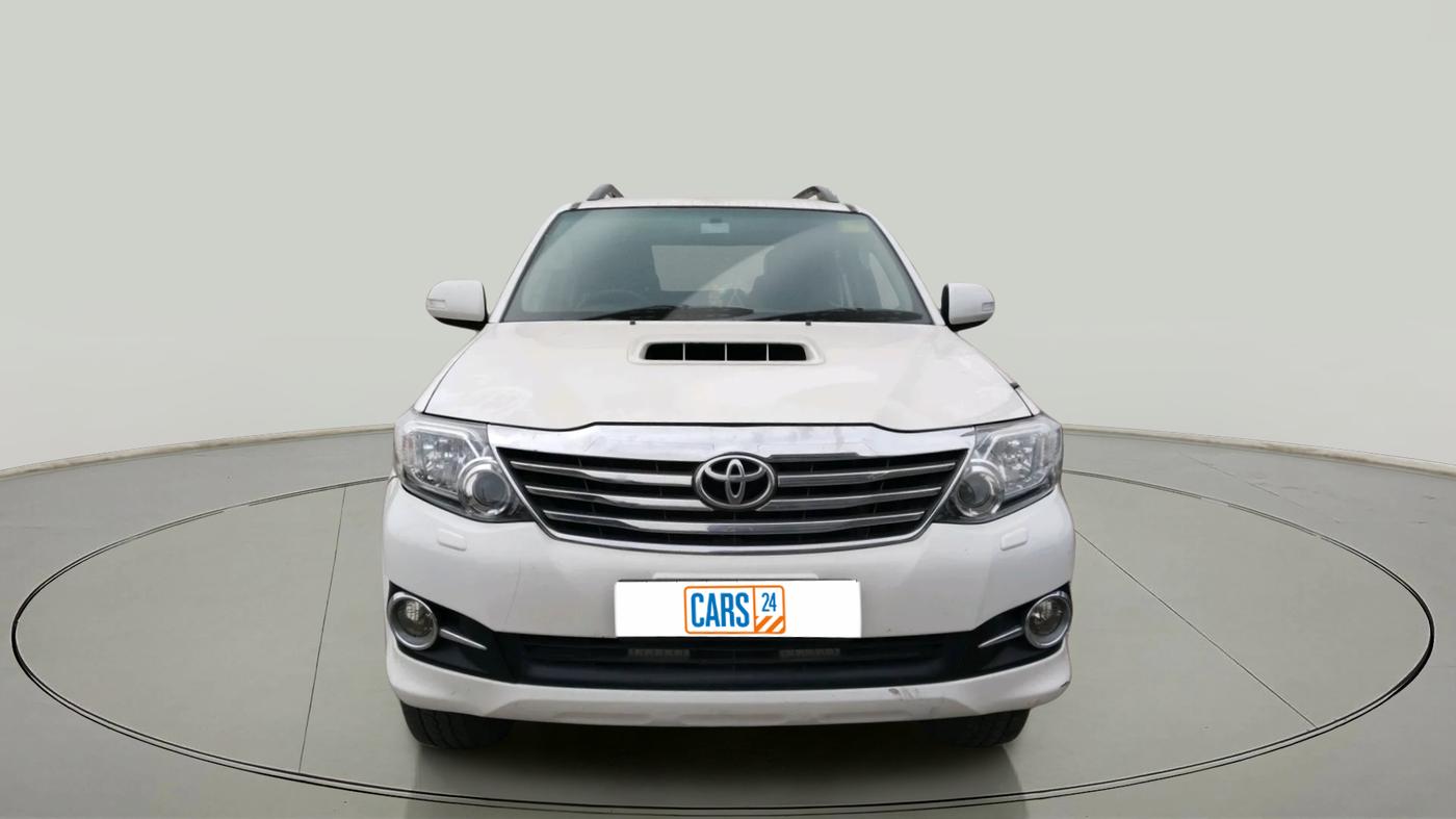 2014 Toyota Fortuner 3.0 4X2 MT, Diesel, Manual, 1,98,004 km, exterior