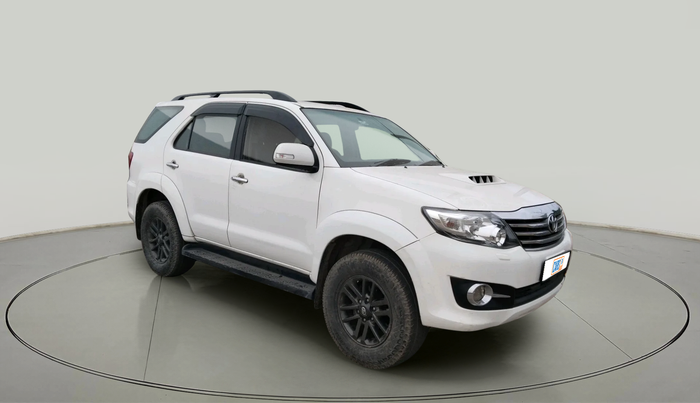 2014 Toyota Fortuner 3.0 4X2 MT, Diesel, Manual, 1,98,004 km, exterior