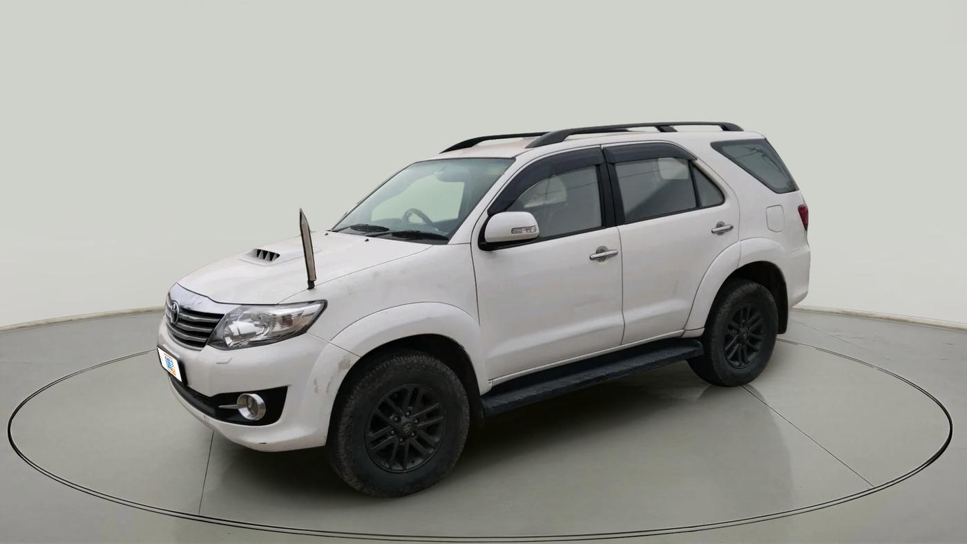 2014 Toyota Fortuner 3.0 4X2 MT, Diesel, Manual, 1,98,004 km, exterior
