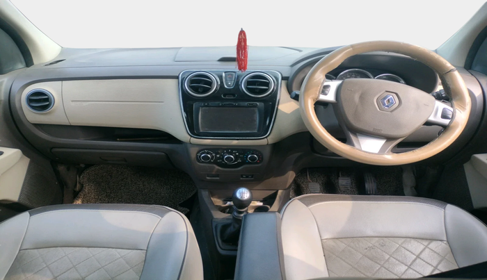 2017 Renault Lodgy 110 PS RXZ STEPWAY 7 STR, Diesel, Manual, 1,06,307 km, interior