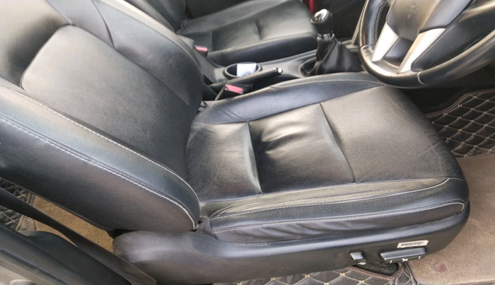 2018 Toyota Innova Crysta 2.4 ZX 7 STR, Diesel, Manual, 1,73,693 km, interior