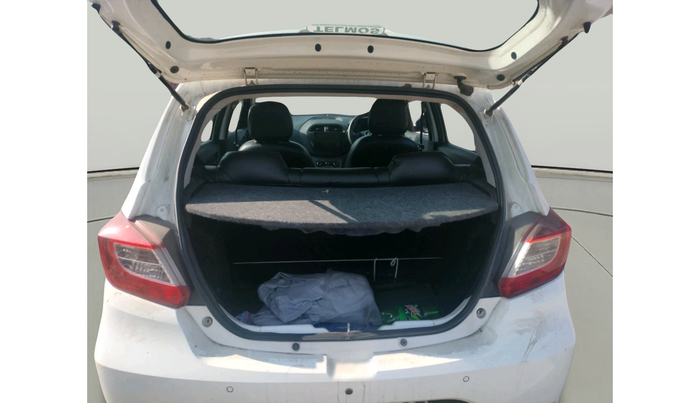 2022 Tata Tiago XE PETROL, Petrol, Manual, 28,401 km, exterior