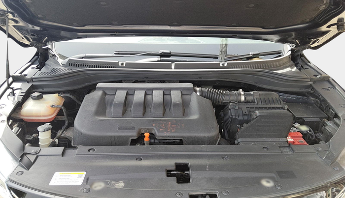 2022 Mahindra XUV700 AX 5 P MT 7 STR, Petrol, Manual, 94,523 km, exterior