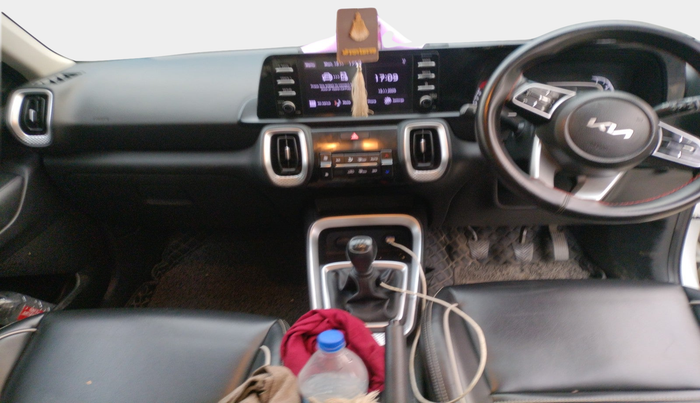 2022 KIA SONET HTK PLUS 1.2, Petrol, Manual, 52,549 km, interior