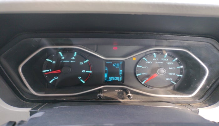 2017 Mahindra Scorpio S10, Diesel, Manual, 1,25,053 km, interior