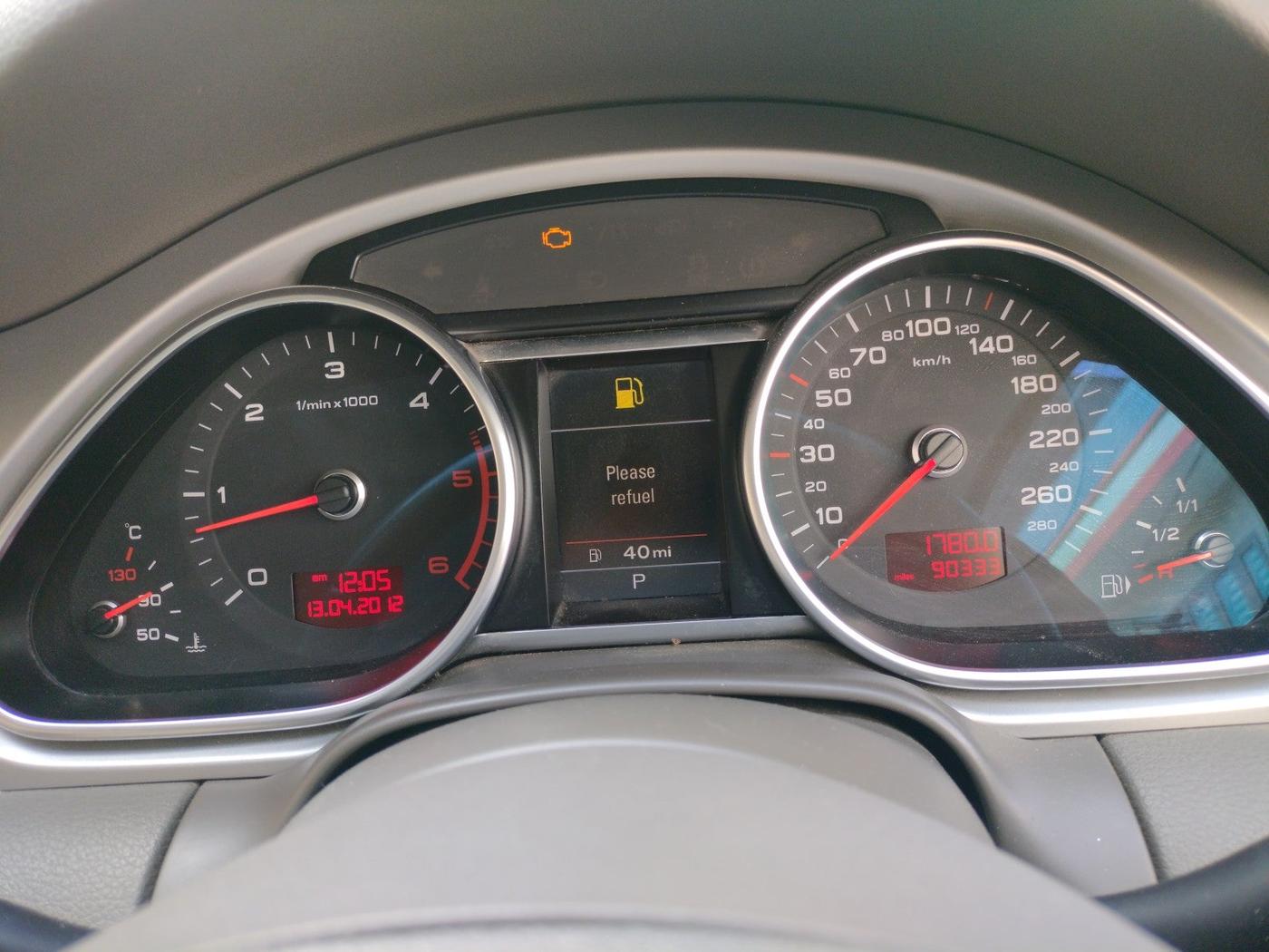 2010 Audi Q7 3.0 TDI QUATTRO, Diesel, Automatic, 1,38,171 km, interior