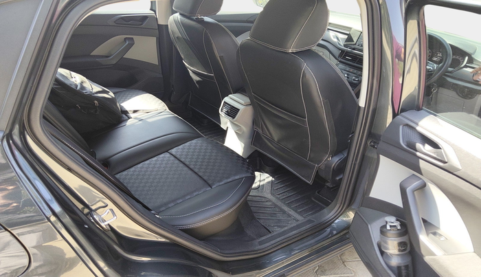2022 Skoda KUSHAQ ACTIVE 1.0L TSI MT, Petrol, Manual, 30,331 km, interior