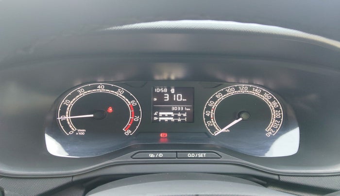 2022 Skoda KUSHAQ ACTIVE 1.0L TSI MT, Petrol, Manual, 30,331 km, interior