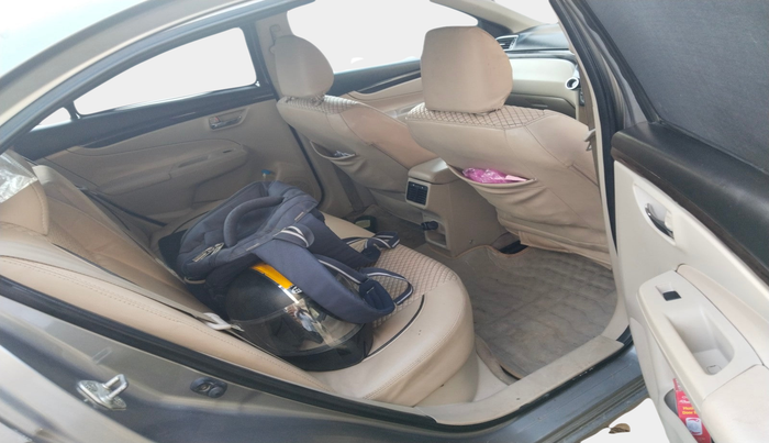 2017 Maruti Ciaz DELTA DIESEL 1.3, Diesel, Manual, 1,66,628 km, interior