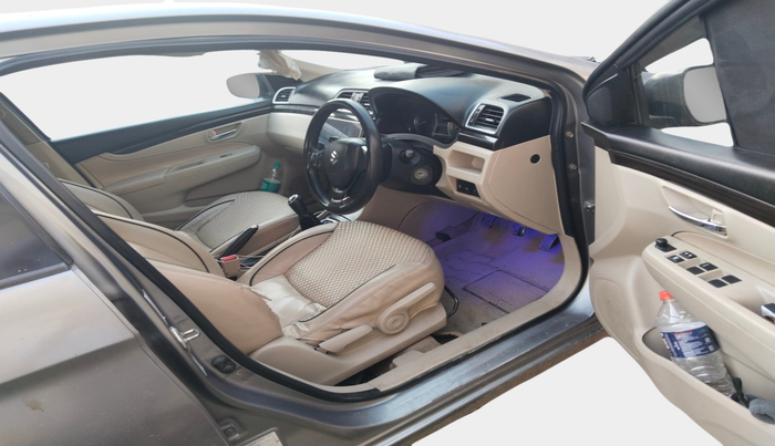 2017 Maruti Ciaz DELTA DIESEL 1.3, Diesel, Manual, 1,66,628 km, interior