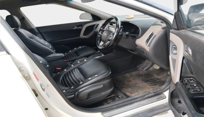 2015 Hyundai Creta SX PLUS AT 1.6 DIESEL, Diesel, Automatic, 2,18,986 km, interior