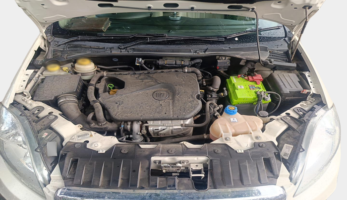2019 Fiat Linea EMOTION 1.4 L T JET 125S, Petrol, Manual, 33,524 km, exterior