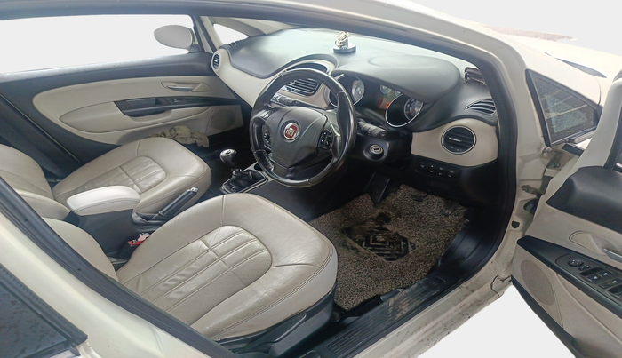 2019 Fiat Linea EMOTION 1.4 L T JET 125S, Petrol, Manual, 33,524 km, interior