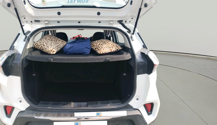 2023 Tata NEXON XE PETROL, Petrol, Manual, 18,398 km, exterior