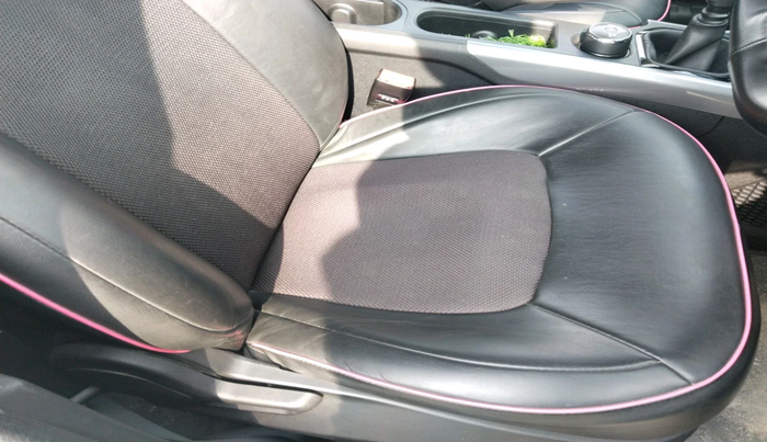 2023 Tata NEXON XE PETROL, Petrol, Manual, 18,398 km, interior