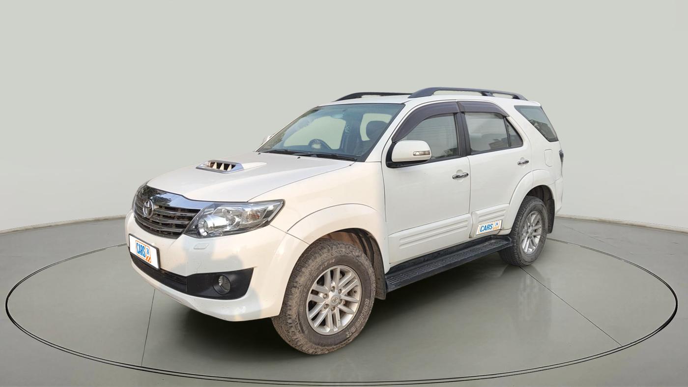 2014 Toyota Fortuner 3.0 4X4 MT, Diesel, Manual, 1,25,890 km, exterior