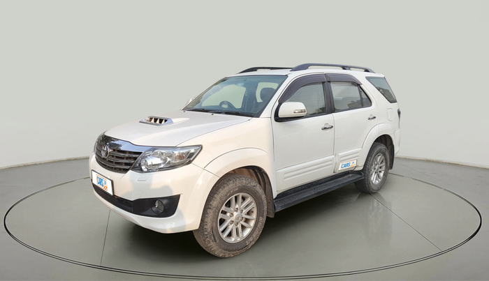 2014 Toyota Fortuner 3.0 4X4 MT, Diesel, Manual, 1,25,779 km, exterior