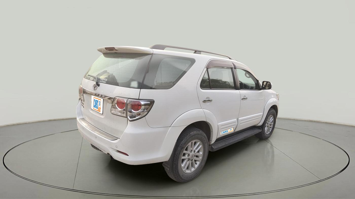 2014 Toyota Fortuner 3.0 4X4 MT, Diesel, Manual, 1,25,890 km, exterior