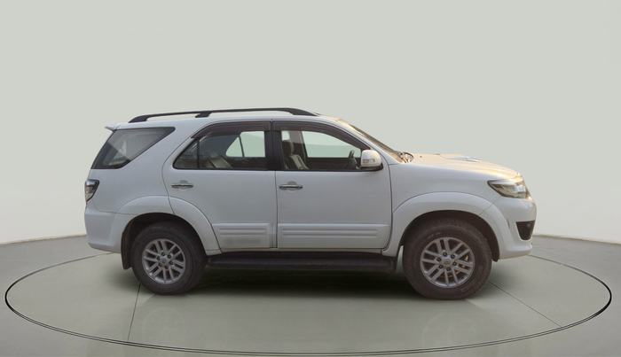 2014 Toyota Fortuner 3.0 4X4 MT, Diesel, Manual, 1,25,779 km, exterior