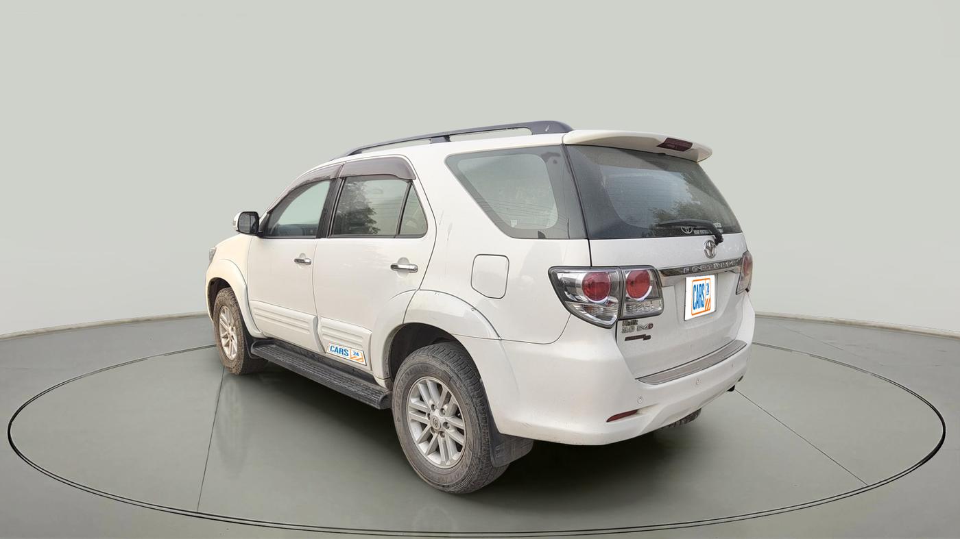 2014 Toyota Fortuner 3.0 4X4 MT, Diesel, Manual, 1,25,890 km, exterior