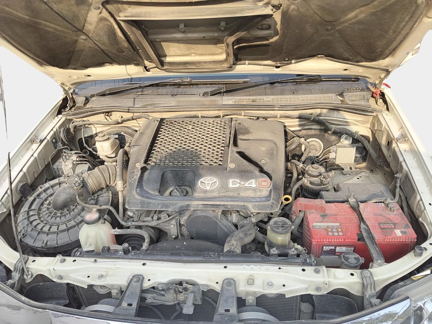 2014 Toyota Fortuner 3.0 4X4 MT, Diesel, Manual, 1,25,890 km, exterior