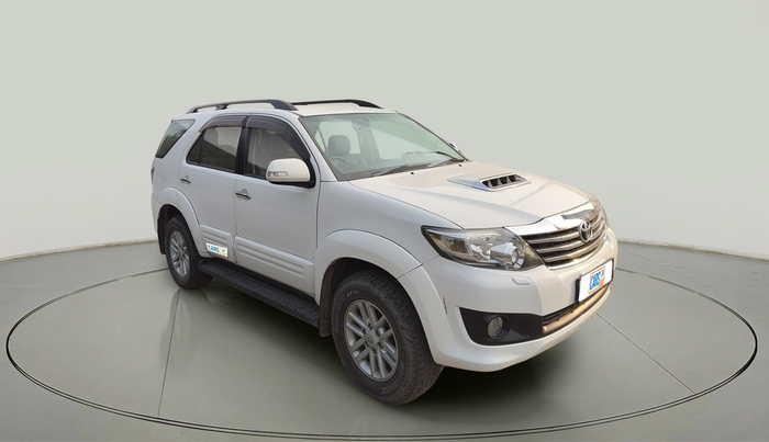 2014 Toyota Fortuner 3.0 4X4 MT, Diesel, Manual, 1,25,779 km, exterior