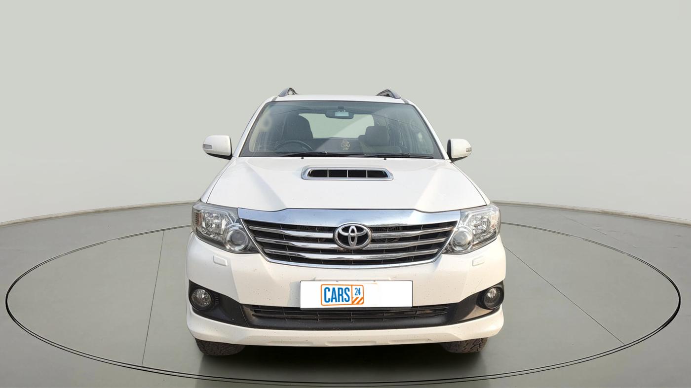 2014 Toyota Fortuner 3.0 4X4 MT, Diesel, Manual, 1,25,890 km, exterior