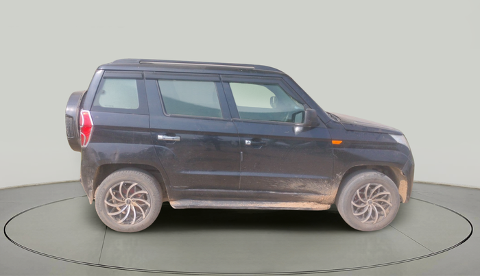 2016 Mahindra TUV300 T6, Diesel, Manual, 1,17,415 km, exterior