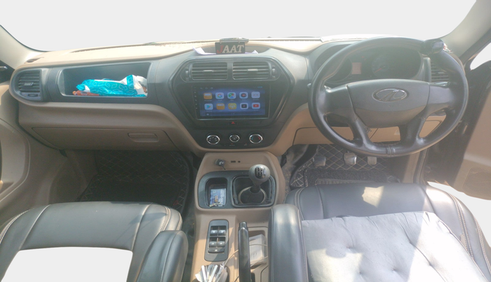 2016 Mahindra TUV300 T6, Diesel, Manual, 1,17,415 km, interior