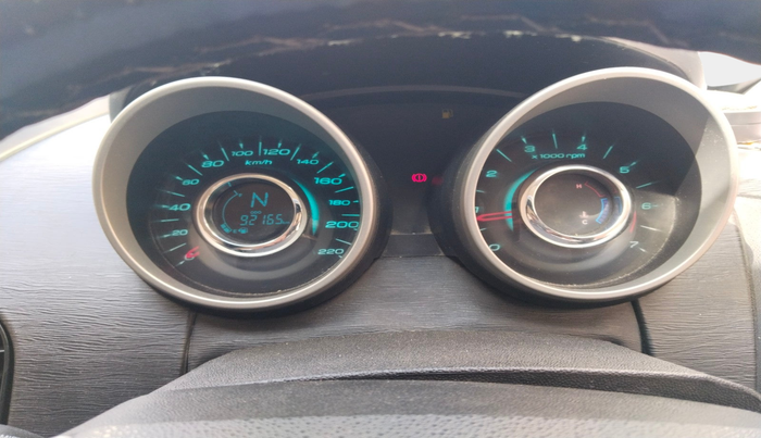 2018 Mahindra XUV500 W9, Diesel, Manual, 92,165 km, interior