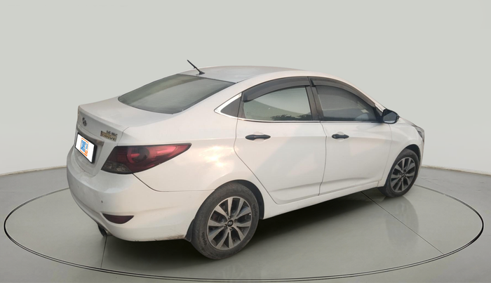 2014 Hyundai Verna FLUIDIC 1.6 CRDI SX, Diesel, Manual, 1,18,299 km, exterior