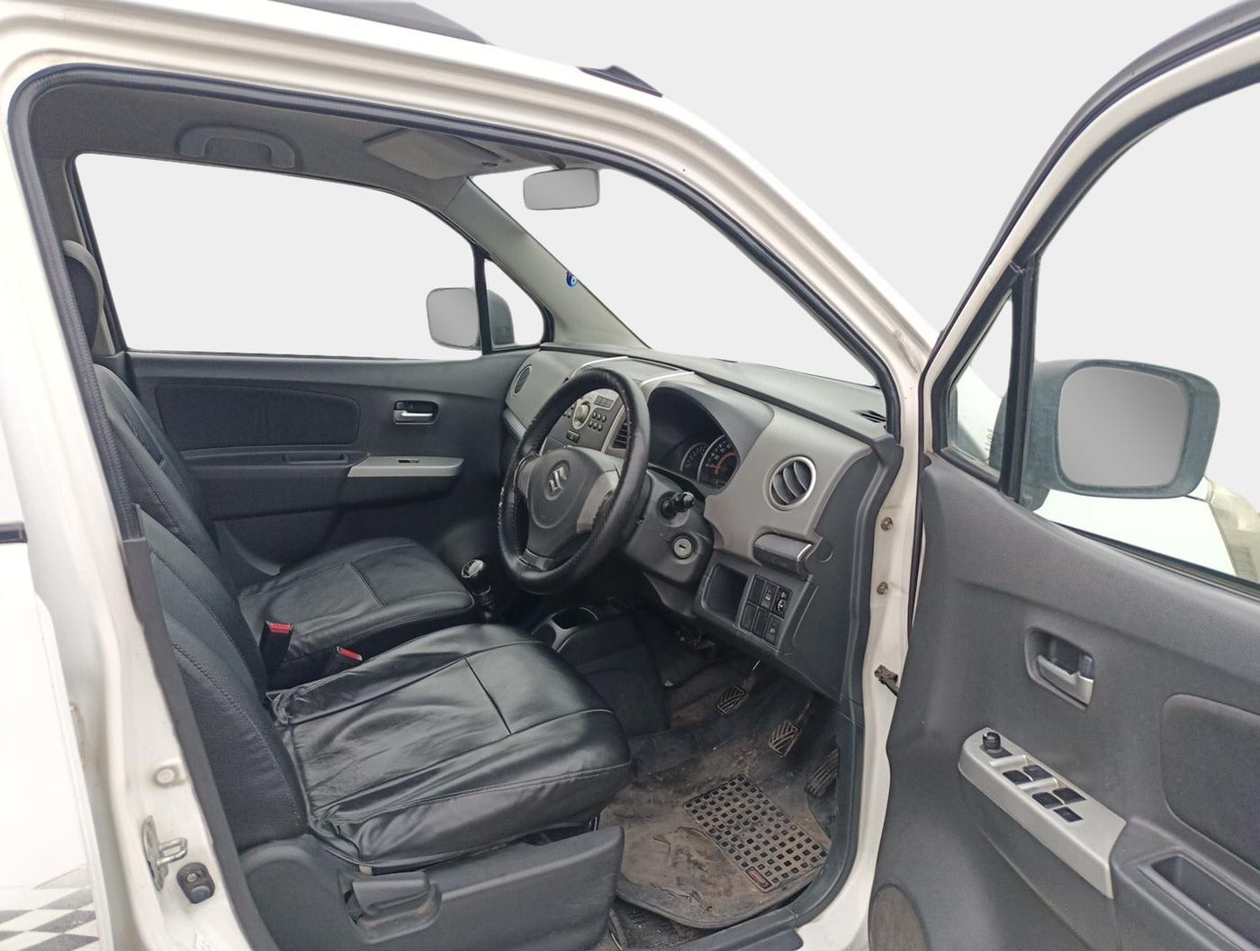 2010 Maruti Wagon R 1.0 VXI, Petrol, Manual, 1,03,505 km, interior