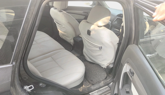 2016 Maruti Vitara Brezza ZDI PLUS, Diesel, Manual, 1,13,796 km, interior