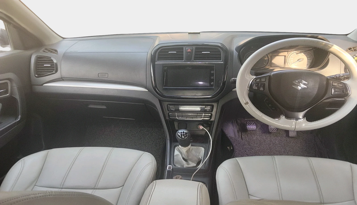 2016 Maruti Vitara Brezza ZDI PLUS, Diesel, Manual, 1,13,796 km, interior