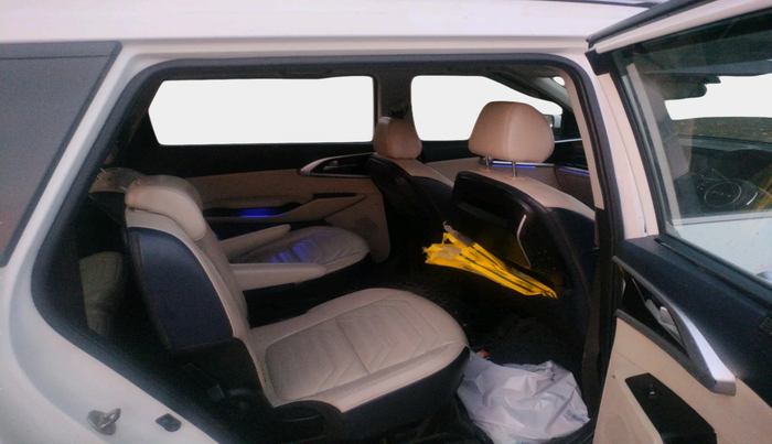 2022 KIA CARENS LUXURY PLUS 1.5 DIESEL 6 STR, Diesel, Manual, 1,82,706 km, interior