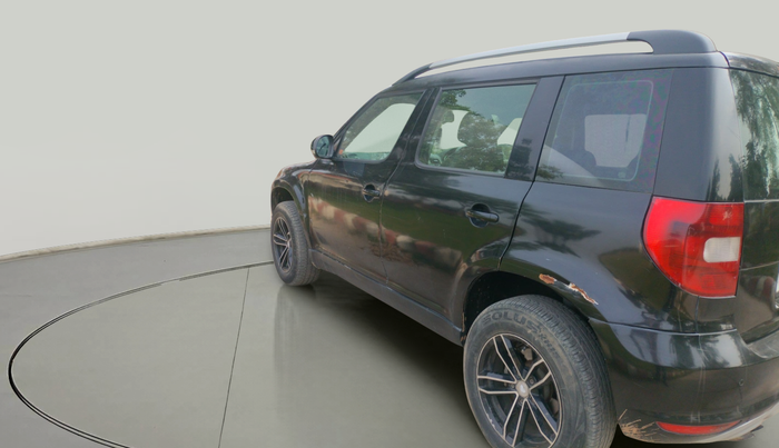 2010 Skoda Yeti AMBIENTE, Diesel, Manual, 1,06,223 km, exterior