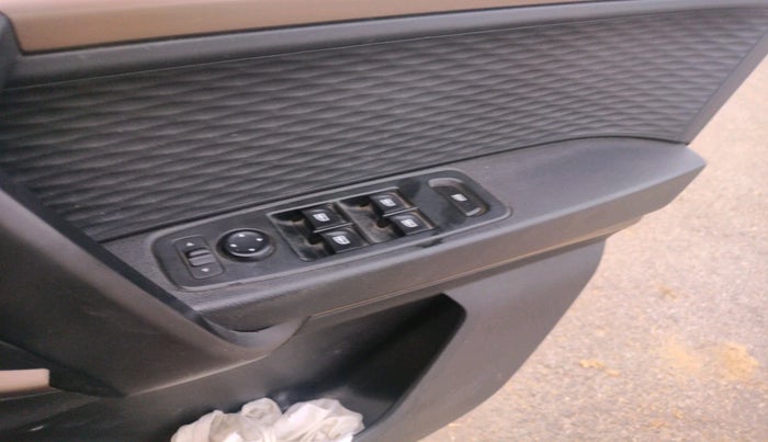 2021 Renault Kiger RXT AMT, Petrol, Automatic, 40,691 km, interior