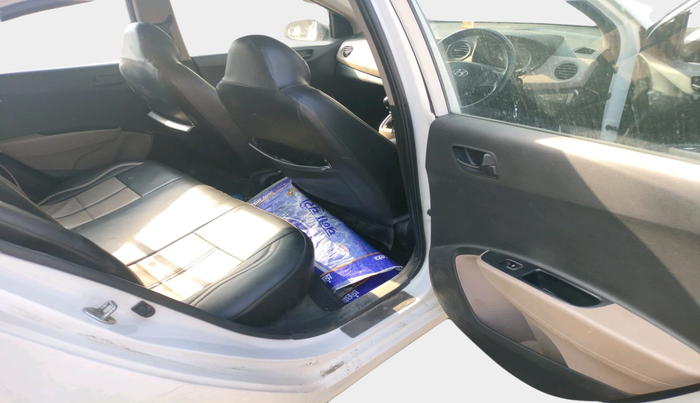 2015 Hyundai Grand i10 MAGNA 1.1 CRDI, Diesel, Manual, 96,856 km, interior