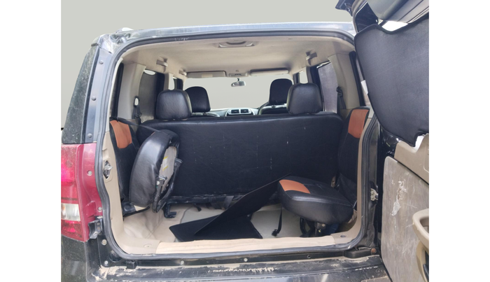 2018 Mahindra TUV300 T8, Diesel, Manual, 88,882 km, exterior