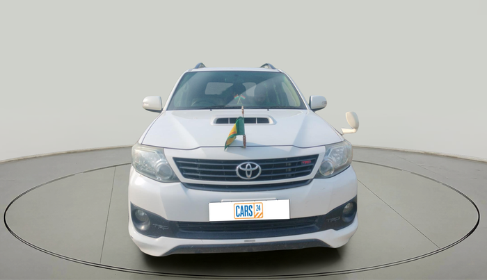2015 Toyota Fortuner 3.0 SPORTIVO 4X2 MT, Diesel, Manual, 2,81,725 km, exterior