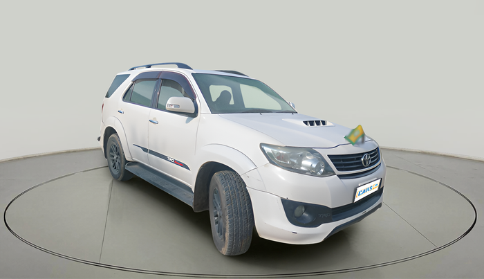 2015 Toyota Fortuner 3.0 SPORTIVO 4X2 MT, Diesel, Manual, 2,81,725 km, exterior