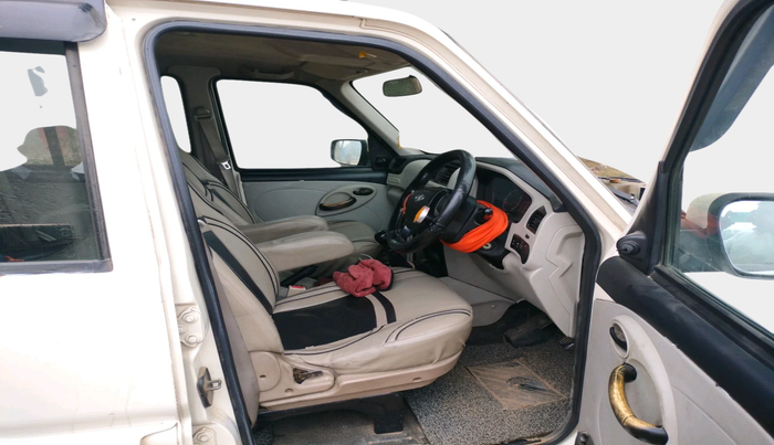 2018 Mahindra Scorpio S3, Diesel, Manual, 2,10,551 km, interior