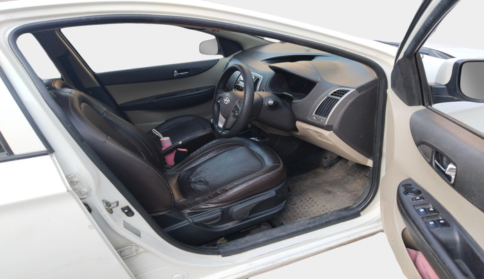 2013 Hyundai i20 ASTA 1.4 CRDI, Diesel, Manual, 1,79,054 km, interior