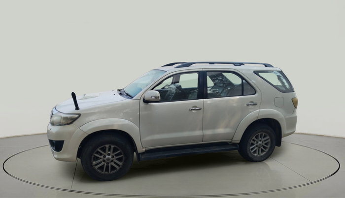 2013 Toyota Fortuner 3.0 4X2 AT, Diesel, Automatic, 1,66,718 km, exterior