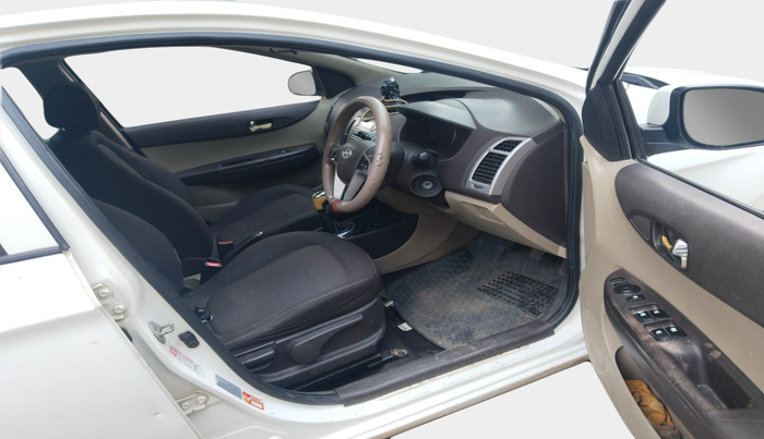 2011 Hyundai i20 ASTA 1.4 CRDI, Diesel, Manual, 1,86,046 km, interior