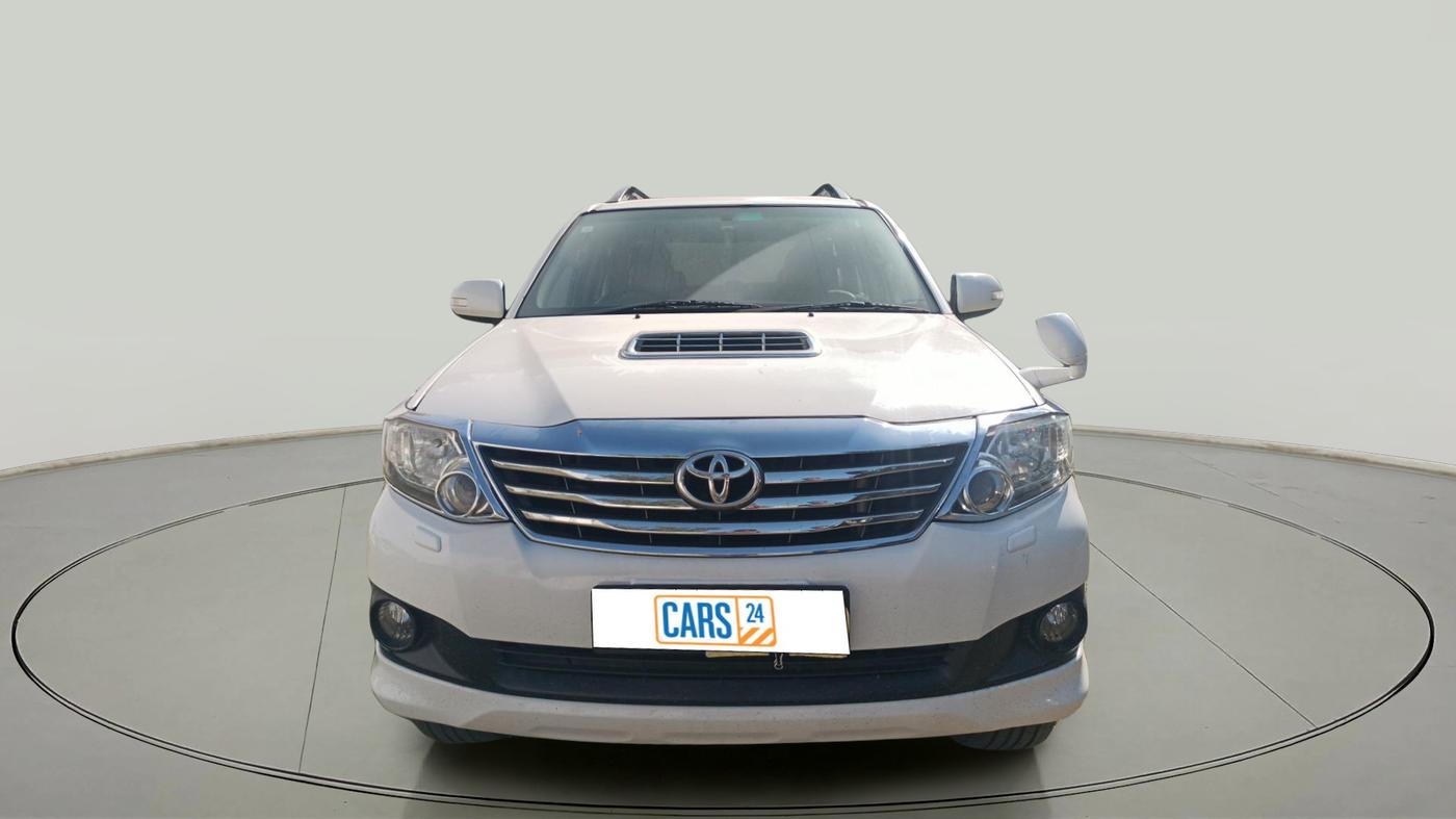 2014 Toyota Fortuner 3.0 4X2 MT, Diesel, Manual, 82,275 km, exterior
