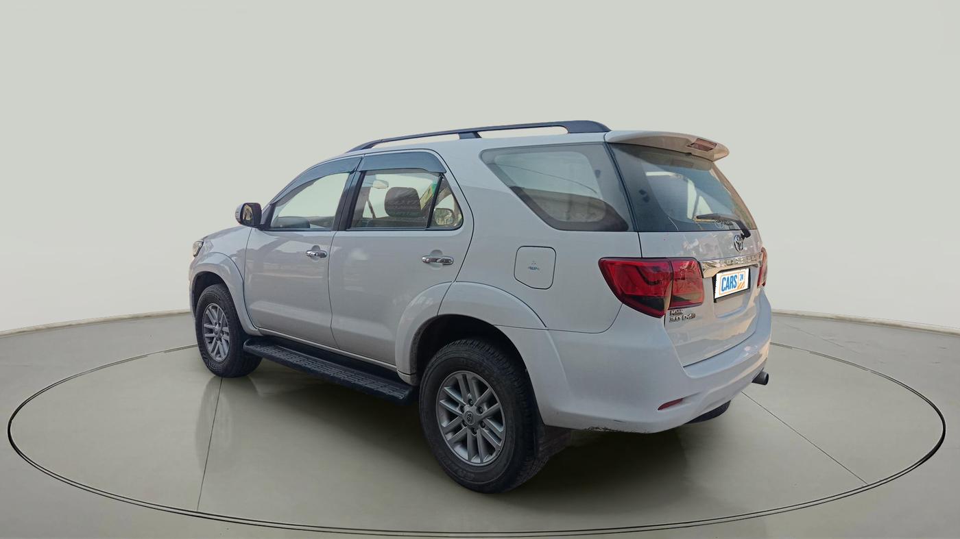 2014 Toyota Fortuner 3.0 4X2 MT, Diesel, Manual, 82,275 km, exterior